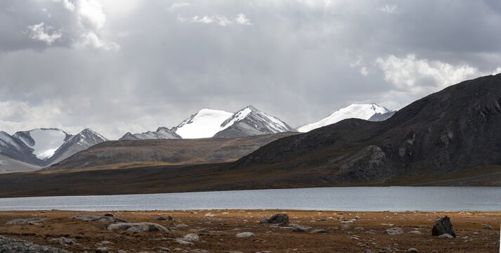 Mountain lake and glaciated and snow-covered peaks, Ak Shyrak Mountains, near Kumtor, Kara-Say, Tian Shan, Kyrgyzstan