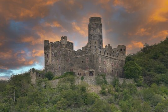 View over Maus castle, Wellmich, Rhineland Palatinate, Germany