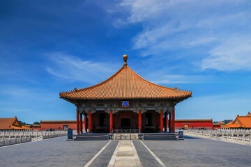 Fototapeta premium A breathtaking view of the Hall of Central Harmony in the Forbidden City, Beijing, showcasing its traditional architecture and tranquil surroundings.
