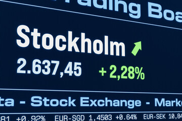 Obraz premium Stockholm stock index moving up. Rising Swedish share prices, bull market, growth, investment, business, profit, stock market data. 3D illustration