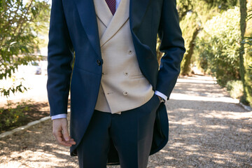 agiotaje, empresario, persona, camisa, de pie, chaqueta, hombre, digno, mano, exitos, indumentaria, moda, formal, negro, modelaje, men at work, distinguida, corbata, 1