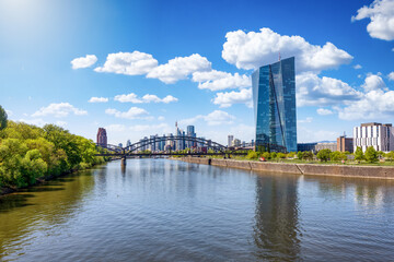 Obraz premium Beautiful summer day view of the skyline of Frankfurt am Main, Germany