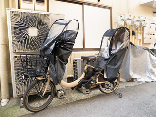 チャイルドシートがついた電動アシスト自転車