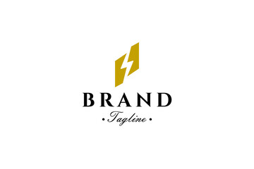 Obraz premium thunder lightning flash storm logo vector design template