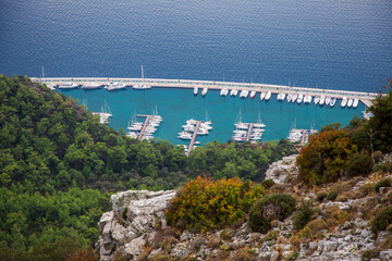 the view from above the image of the sea and the breakwater