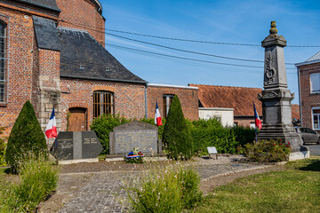 Église catholique Saint-Martin de la commune de Nomain, située en région Hauts de France