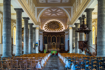 Obraz premium Église Notre-Dame de l'Assomption de Le Quesnoy, ville située en région Hauts de France