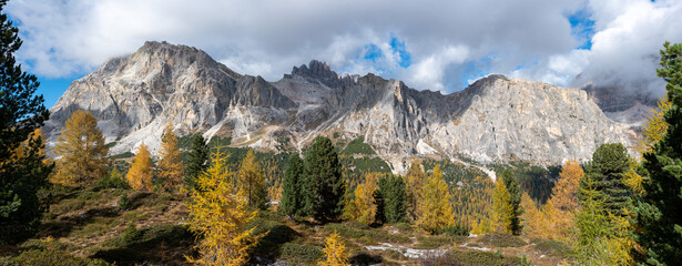 Mountain Lake - Lago di Limides Dolomites National Park Italy - Alpine landscape with mountains and lakes in autumn fall summer