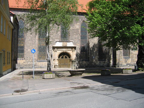 Portal an der Margarethenkirche in Gotha