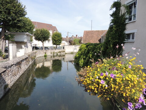 Canal in Nemours - Le Loing - France
