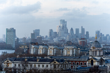 Fototapeta premium City skyline with cloudy sky