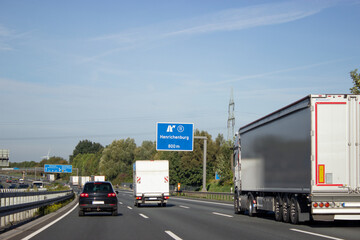 Autobahntafel auf A2 Ausfahrt 11 Henrichenburg in Richtung Oberhausen