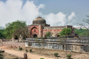 Mosque at Jamali-Kamali's Tomb