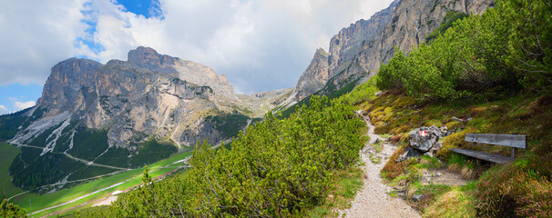 hiking trail Col Pradat to Ciampai pass in the Puez-Geisler Nature Park, Kolfuschg, Dolomites