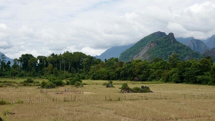 Laos - Karststeingebirge in Vang Vieng