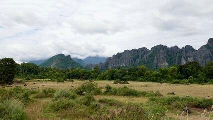 Laos - Karststeingebirge in Vang Vieng