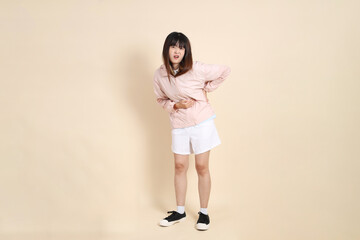 20s Asian woman in pink UV jacket