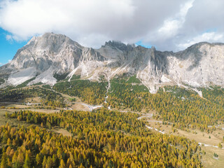 defaultMountain Lake - Lago di Limides Dolomites National Park Italy - Alpine landscape with mountains and lakes in autumn fall summer - panoramic aerial view