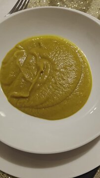 Vid&eacute;o d'un potage de potimarron et ch&acirc;taigne 