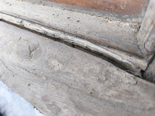 Fototapeta premium Weathered Wood Crack: Old Window Frame Detail