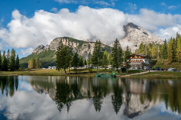 Fototapeta premium Lake Antorno or Lago D'Antorno, Dolomites, Italy