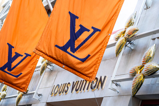 Louis Vuitton Shop Exterior LV Logo, Shopfront Christmas Decorations, New Bond Street, London, England &mdash; 30 December 2025
