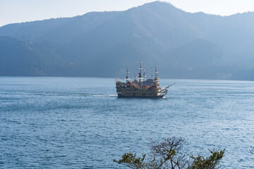 芦ノ湖の箱根海賊船の風景