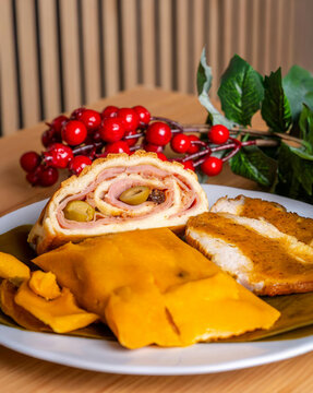pancakes with jam pan de jam&oacute;n hallaca pernil olato navide&ntilde;o venezolano 