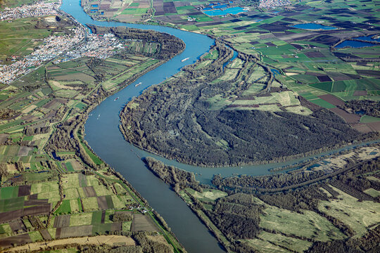 aerial of river Rhine at villages of Oppenheim, Eich, Stockstadt and Riedstatt with Altrhein river