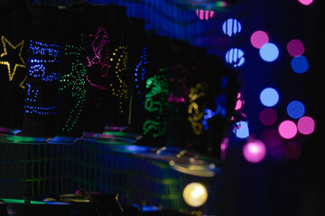 イルミネーション　空き缶　子供　イラスト　SDGs リサイクル　エコ　明かり