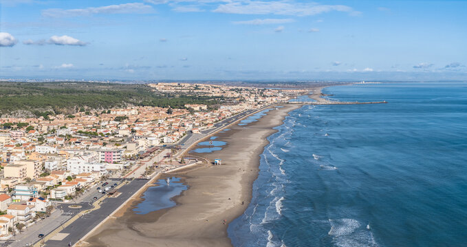 Panorama de Narbonne plage dans l'Aude en Occitanie (France)