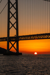 明石海峡大橋・夕景・だるま夕日