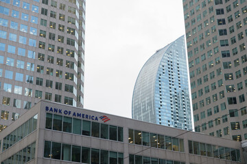 Obraz premium Bank of America sign outside Brookfield Place (Bay Wellington Tower) located at 181 Bay St, Toronto - winter