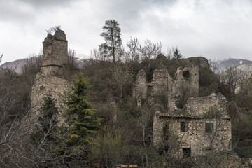 Burgruine in Fattura bei Scanno in den Abruzzen