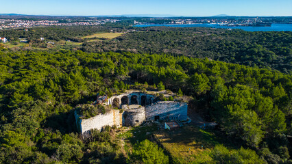 Pula's Forested Coastal Fortress