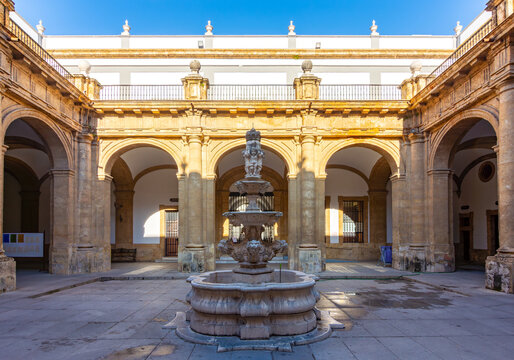 seville tobacco factory Royal Tobacco Factory