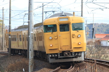 山陽本線　115系