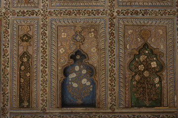 India, Karnataka, Mysuru, Beautiful Mural Painting on the Daria Daulat Bagh, The Summer Palace of Tipu Sultan, Built in 1784 by Tipu Sultan. Srirangapatna.