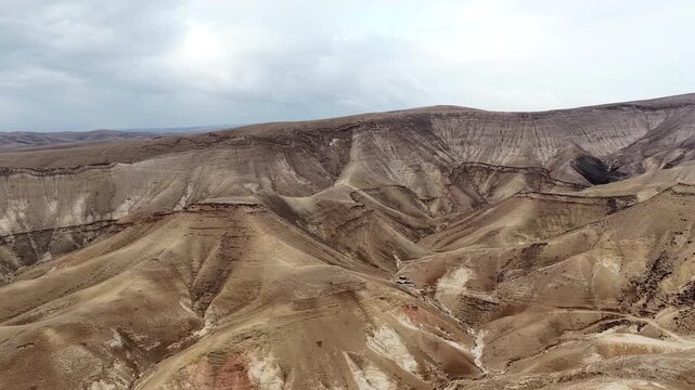 Aerial Qumran Desert Mountains Israel

Drone footage of rugged desert mountains and eroded hills near Qumran, Judean Desert, November 2025, Israel

