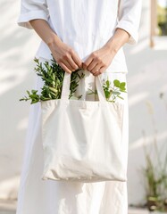 新緑を入れた布製トートバッグをやさしく持つ手元のみを描いた春のミニマルシーン。
顔や個人を特定できる要素を排除し、商用利用に適した安全な構図です。
やわらかな春の自然光と控えめな屋外背景が、清潔感と安心感を演出。
エコ、サステナブル、ライフスタイル、企業広告に幅広く使える素材です。