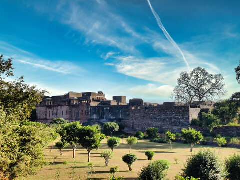 Sawai Madhopur, Rajasthan, India 27 December 2025: Picture of ancient architecture at Ranthambore Fort shot during daylight
