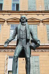 Memorial for the Austrian playwrite Johann Nestroy (1801-1862) in Vienna (2nd District), Austria // Statue des &ouml;sterreichischen Dramatikers Johann Nestroy (1801-1862) im 2. Wiener Stadtbezirk