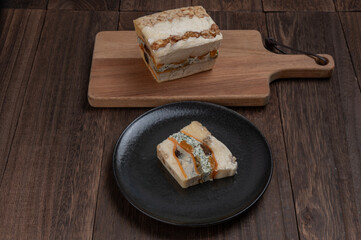 ドライフルーツとナッツを贅沢に練り込んだ濃厚チーズテリーヌ