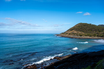 Fototapeta premium Coastal waves and rocky shoreline along the Great Ocean Road, Australia