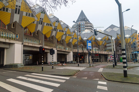 Rotterdam, Nederland - December 14, 2025: The cube houses (kubuswoningen) designed by architect Piet Blom.