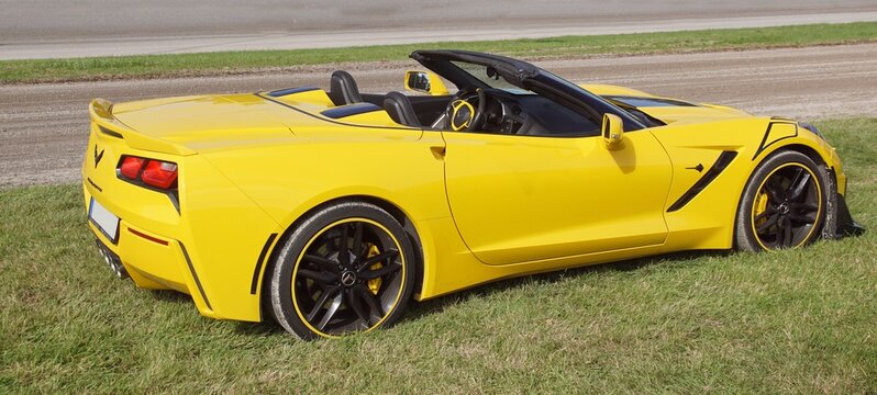 Chevrolet Corvette Z06  C7  in gelb