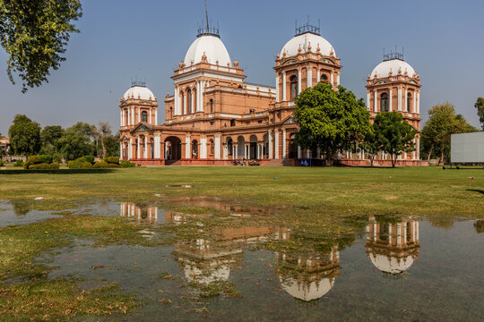 View of Noor Mahal palace in Bahawalpur, Punjab province, Pakistan