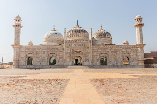 Abbasi Mosque in Derawar, Punjab province, Pakistan