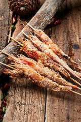 Charcoal-grilled salt-baked prawns