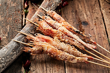 Charcoal-grilled salt-baked prawns